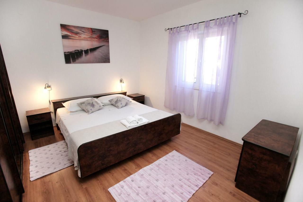 Apartman Tone Trogir Eksteriør billede