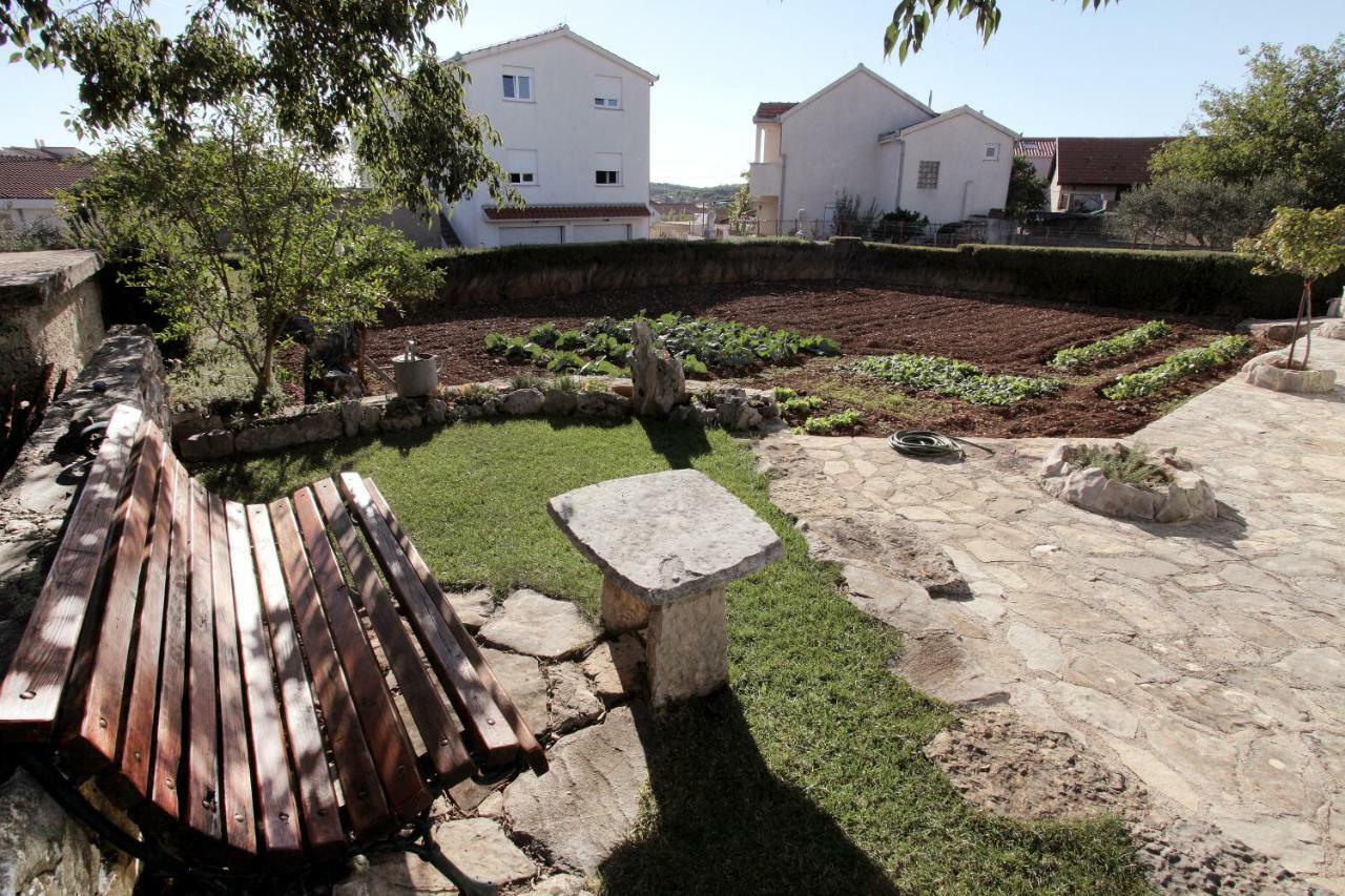 Apartman Tone Trogir Eksteriør billede