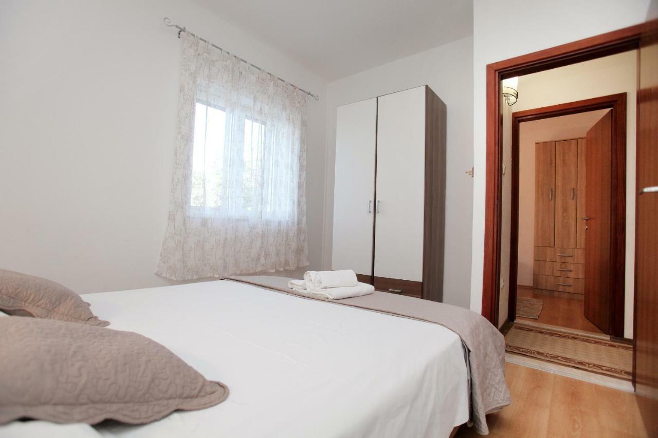 Apartman Tone Trogir Eksteriør billede